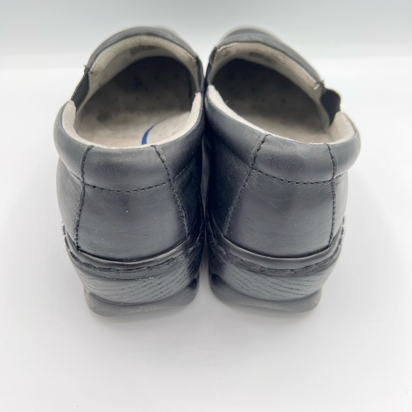 Klogs Footwear Mission Black Leather, slip resistant non-marking, 9.5 - Picture 8 of 10